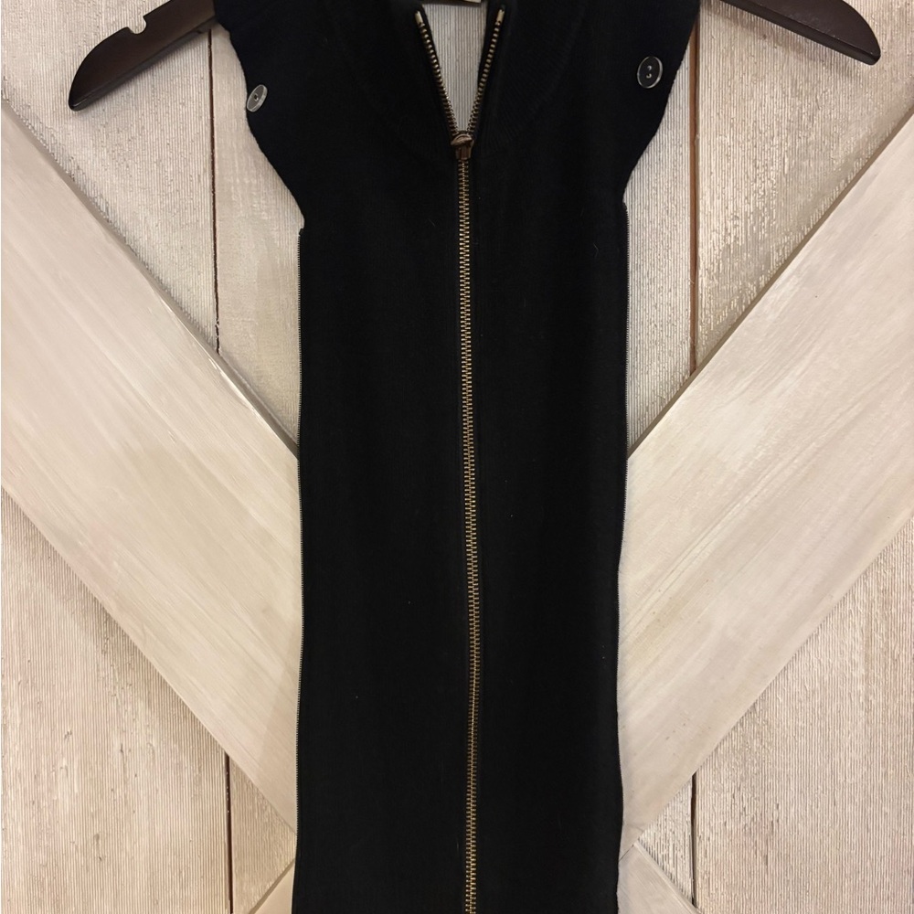 Veronica Beard Black cashmere Dickey